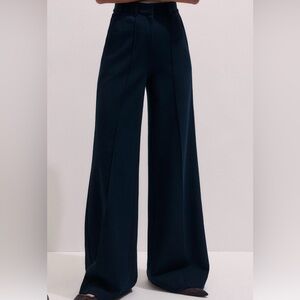 ME+EM EUC Navy double pleat Italian flannel wide leg pants - size 8 (Short)